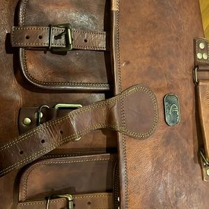 Cuero crossbody bag 17in